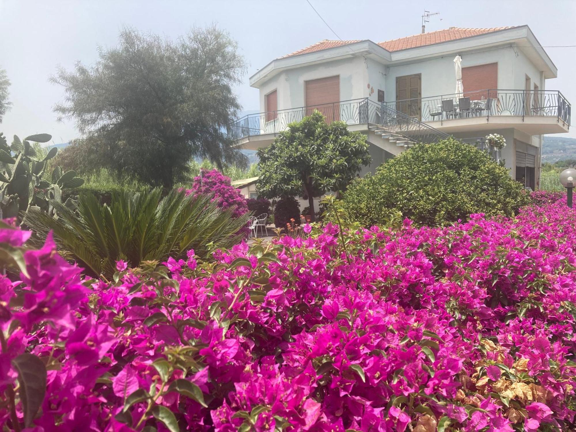 Villa Con Piscina Esclusiva Vista Etna Маскалі Екстер'єр фото